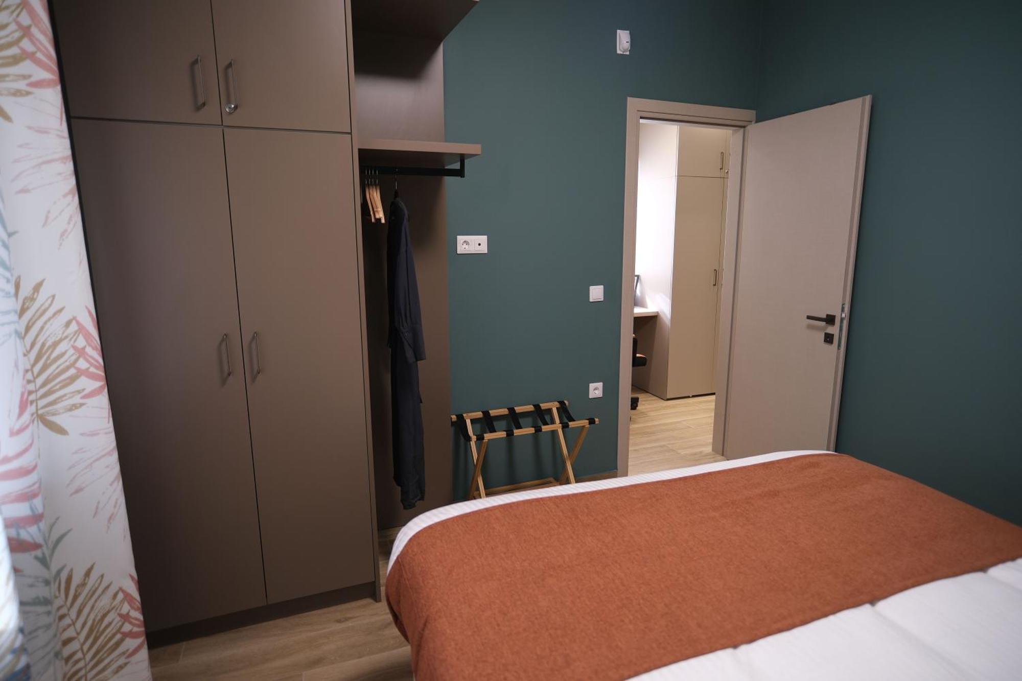 Caravin Wanderhome, 5 Min From Metro Nea Ionia Athene Buitenkant foto