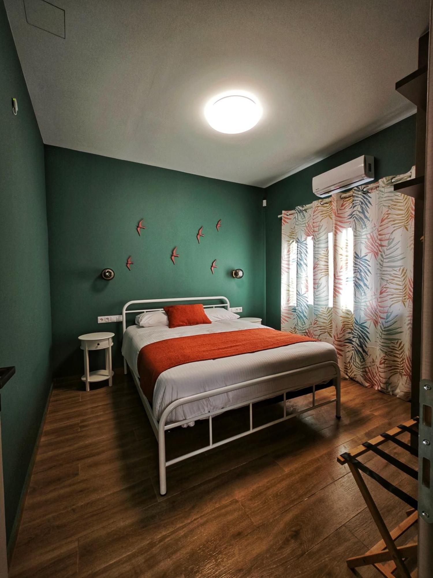 Caravin Wanderhome, 5 Min From Metro Nea Ionia Athene Buitenkant foto